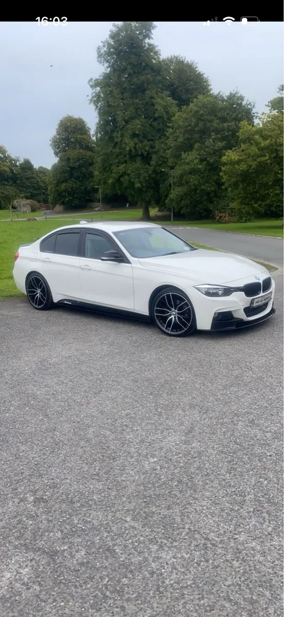 BMW 320d efficient dynamics - Image 1