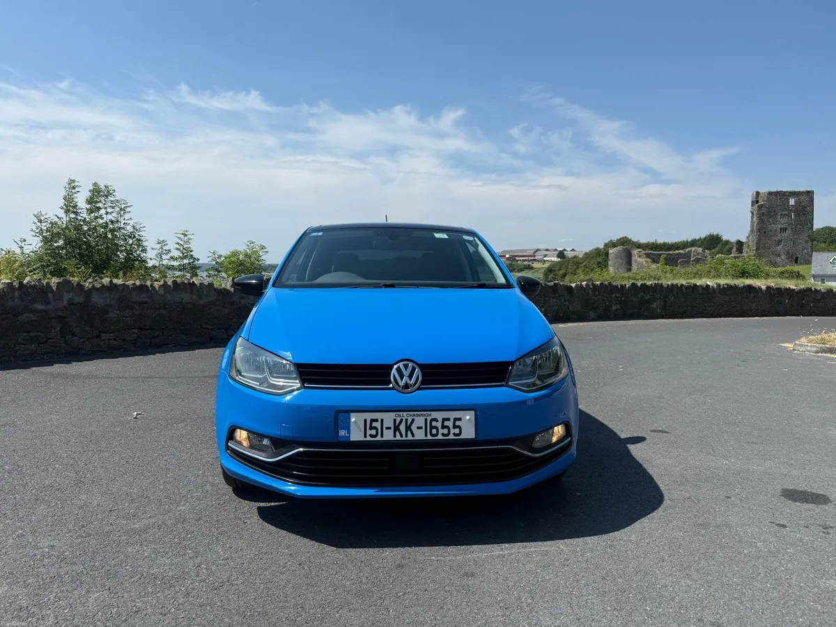 2015 Volkswagen Polo - Image 2