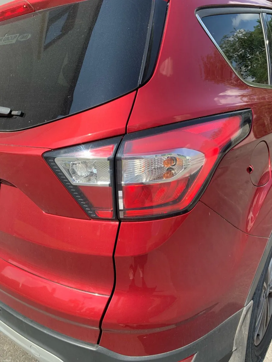 Car - Image 3