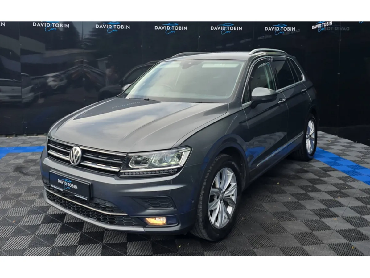 Volkswagen Tiguan HIGHLINE 2.0 TDI AUTO LOW MILEAG - Image 6