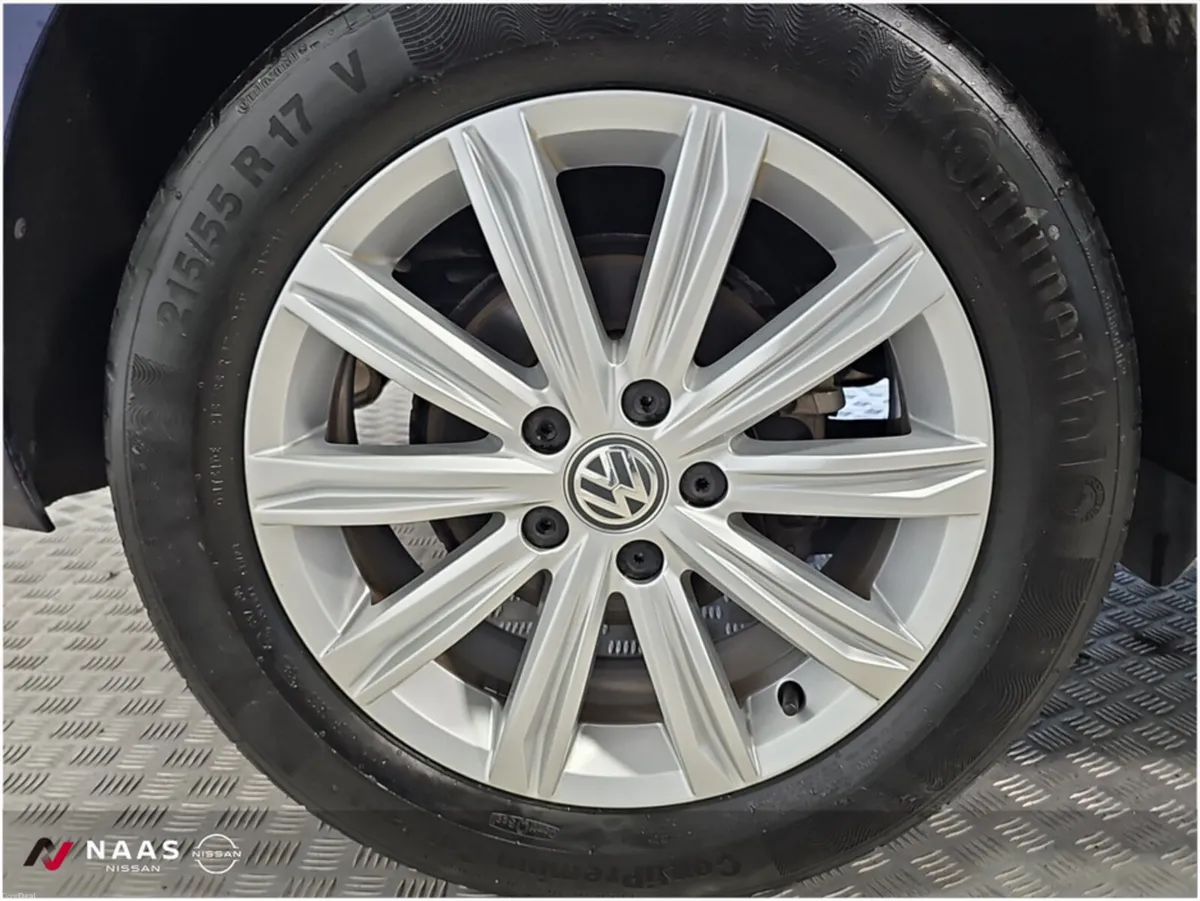 Volkswagen Touran TSI HIGHLINE - Image 6