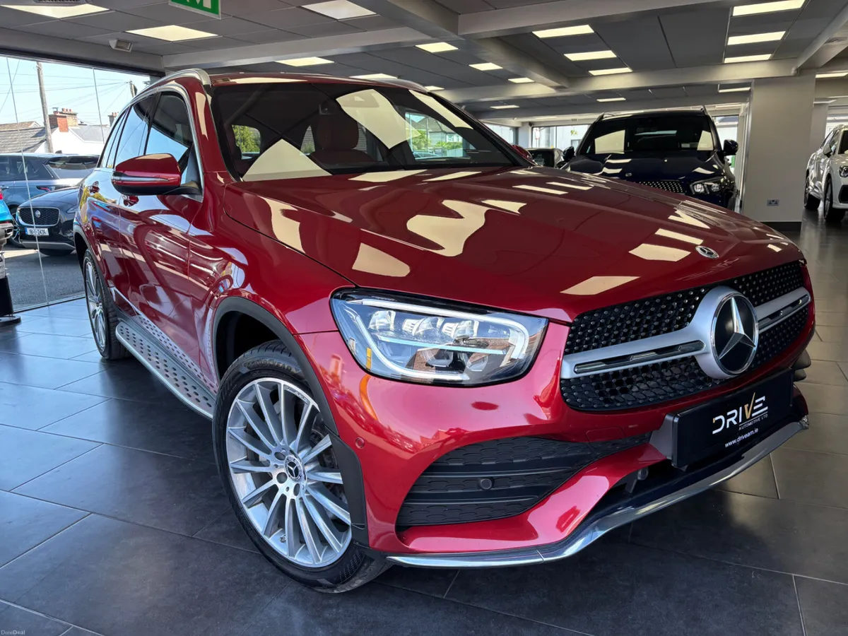 Mercedes-Benz GLC 2022 300de  AMG  Premium - Image 3