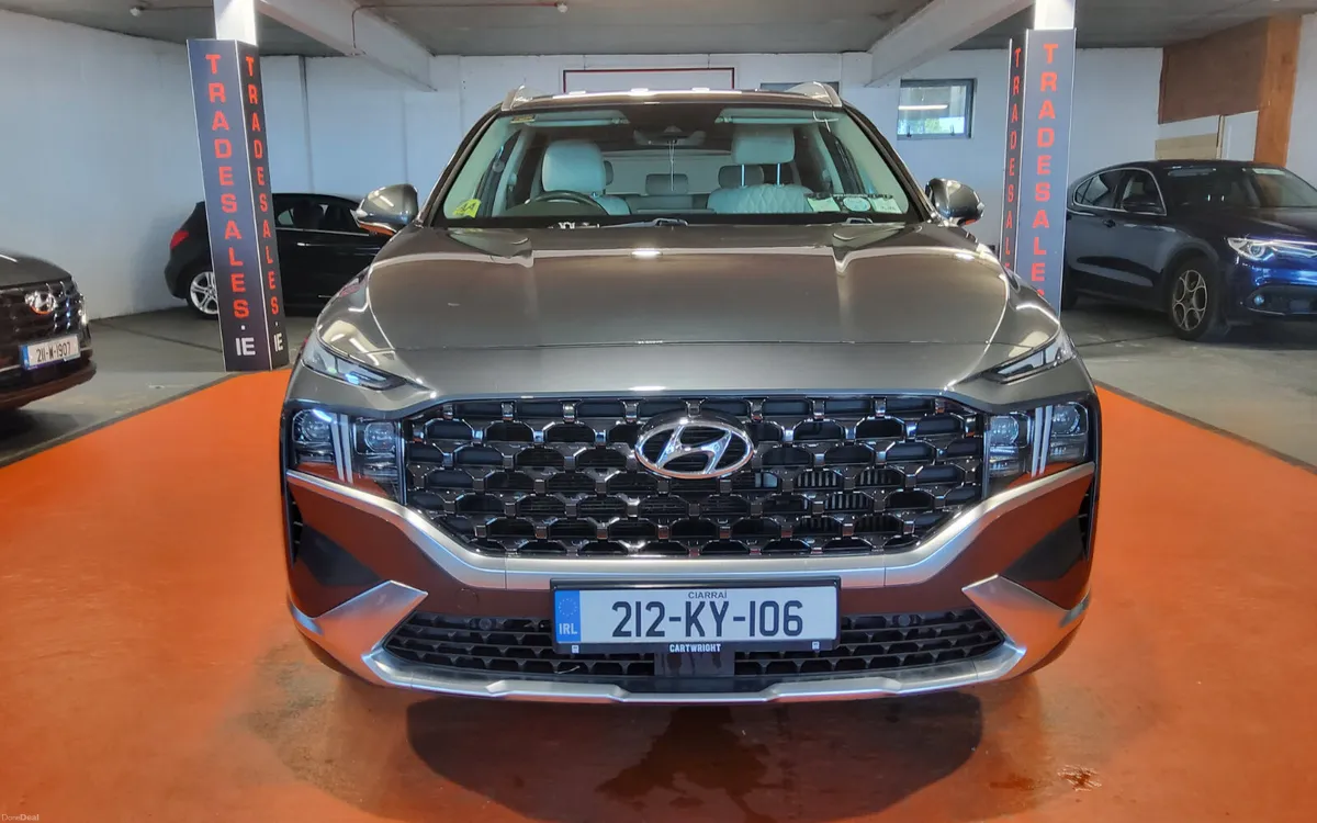 Hyundai Santa Fe 2021 - Image 3