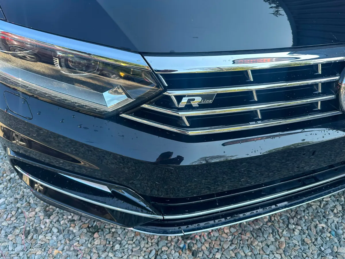 Vw Passat 2017 R line - Image 3