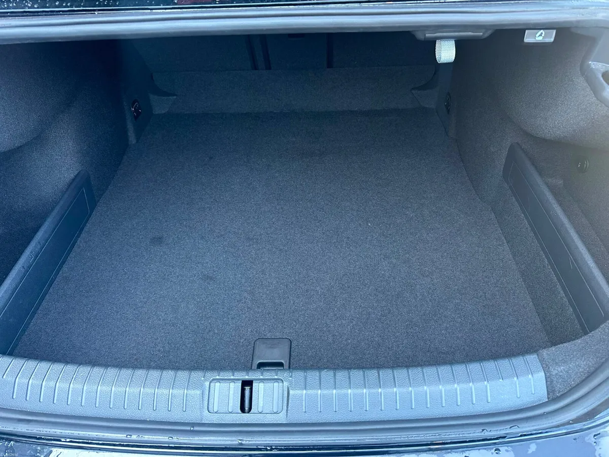 Vw Passat 2017 R line - Image 5