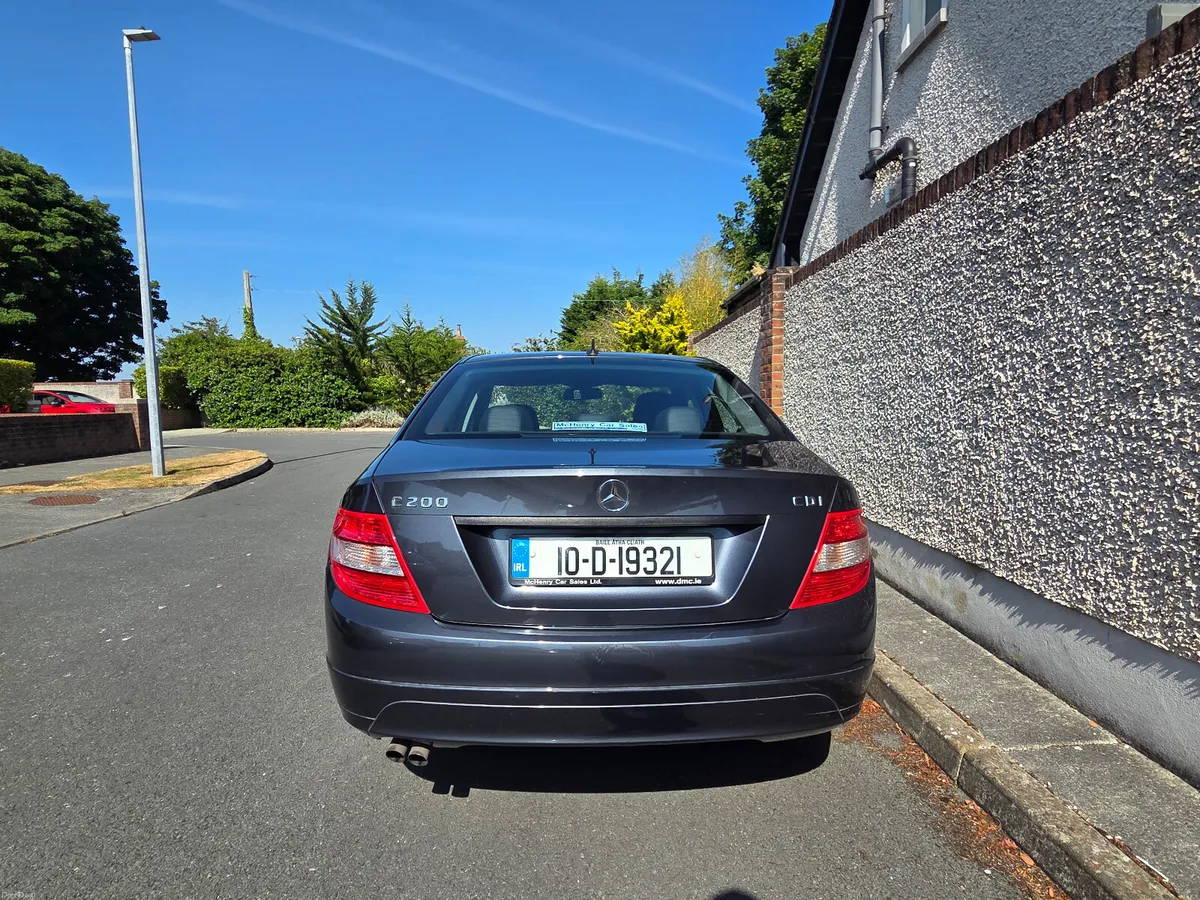 Mercedes-Benz C200 Automatic,low kms - Image 5