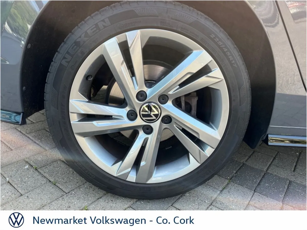 Volkswagen Golf 2.0TDI 150BHP R-LINE 6 SPEED - Image 2