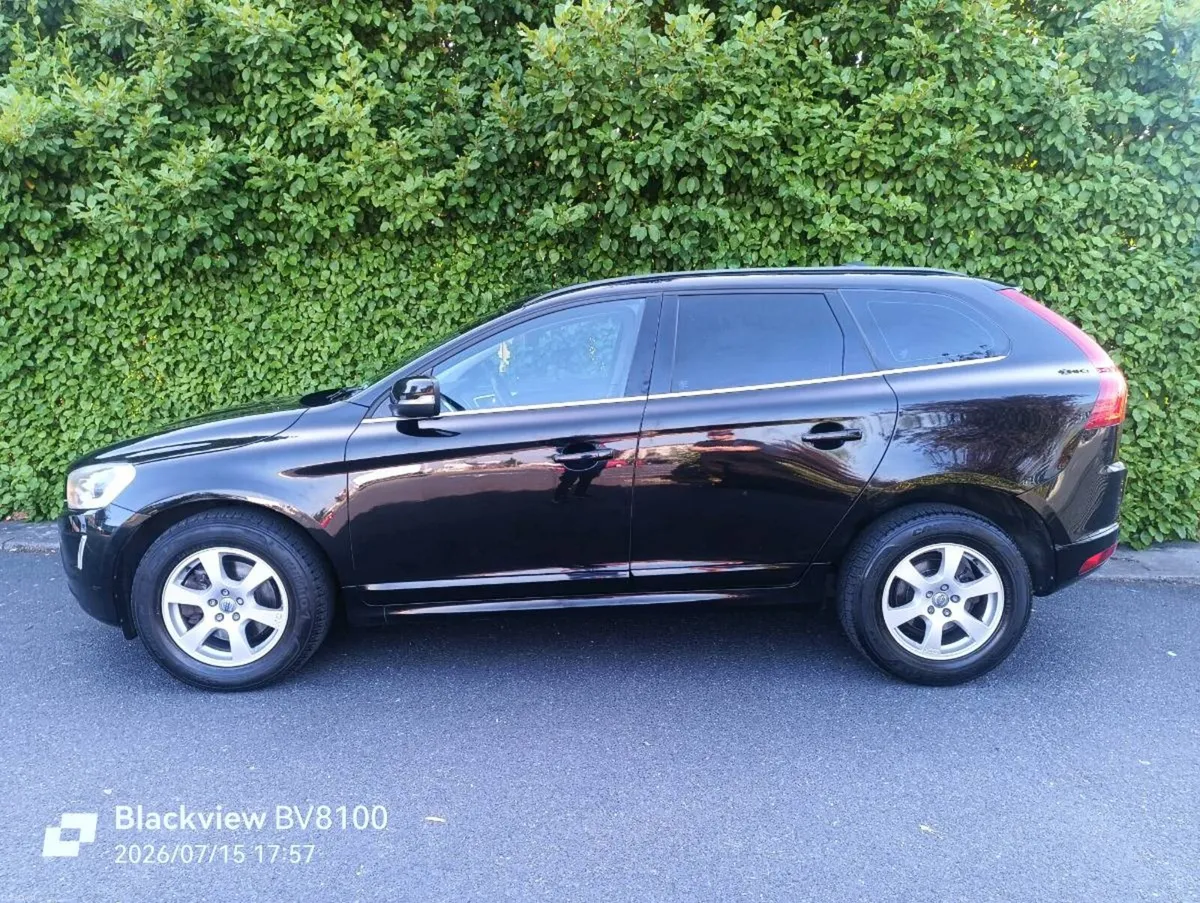 Volvo XC 60 2.0 D4 - Image 5