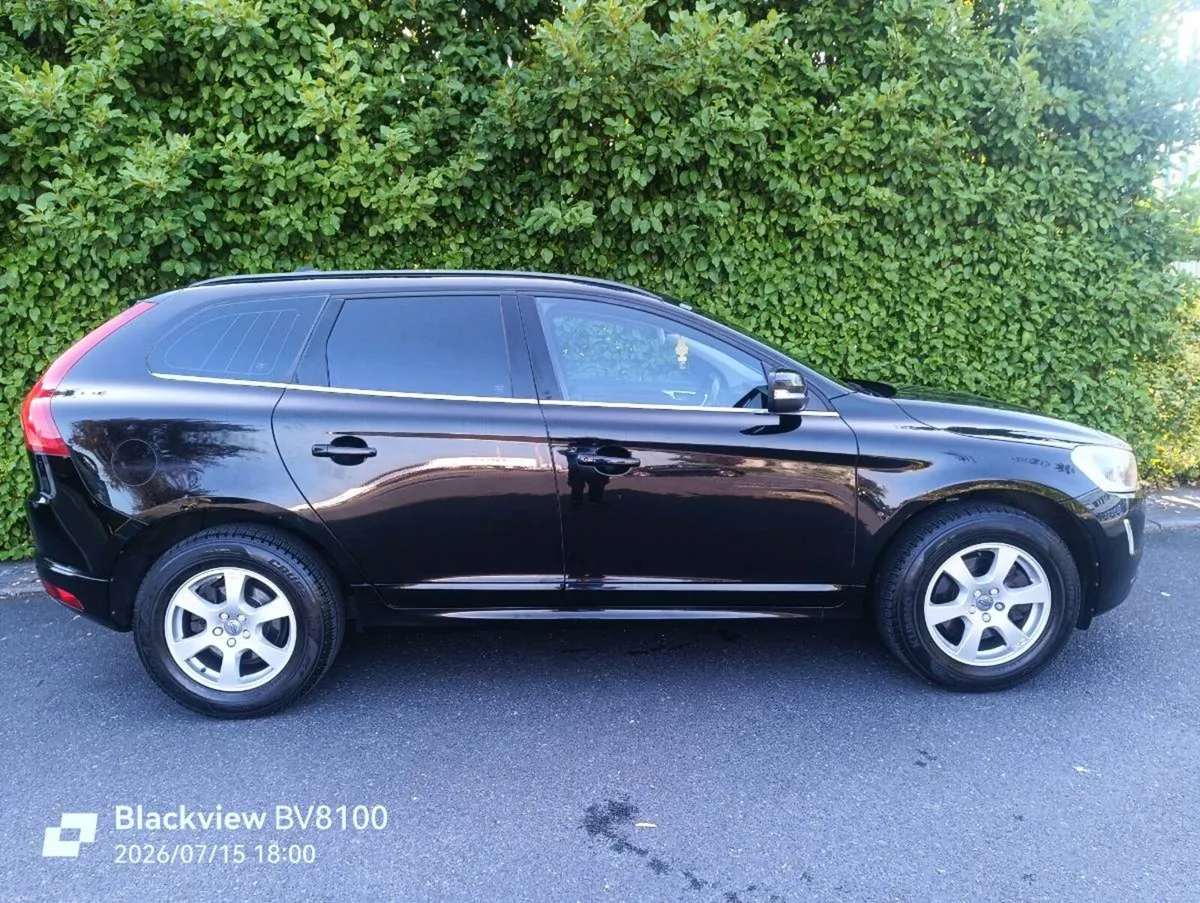 Volvo XC 60 2.0 D4 - Image 3