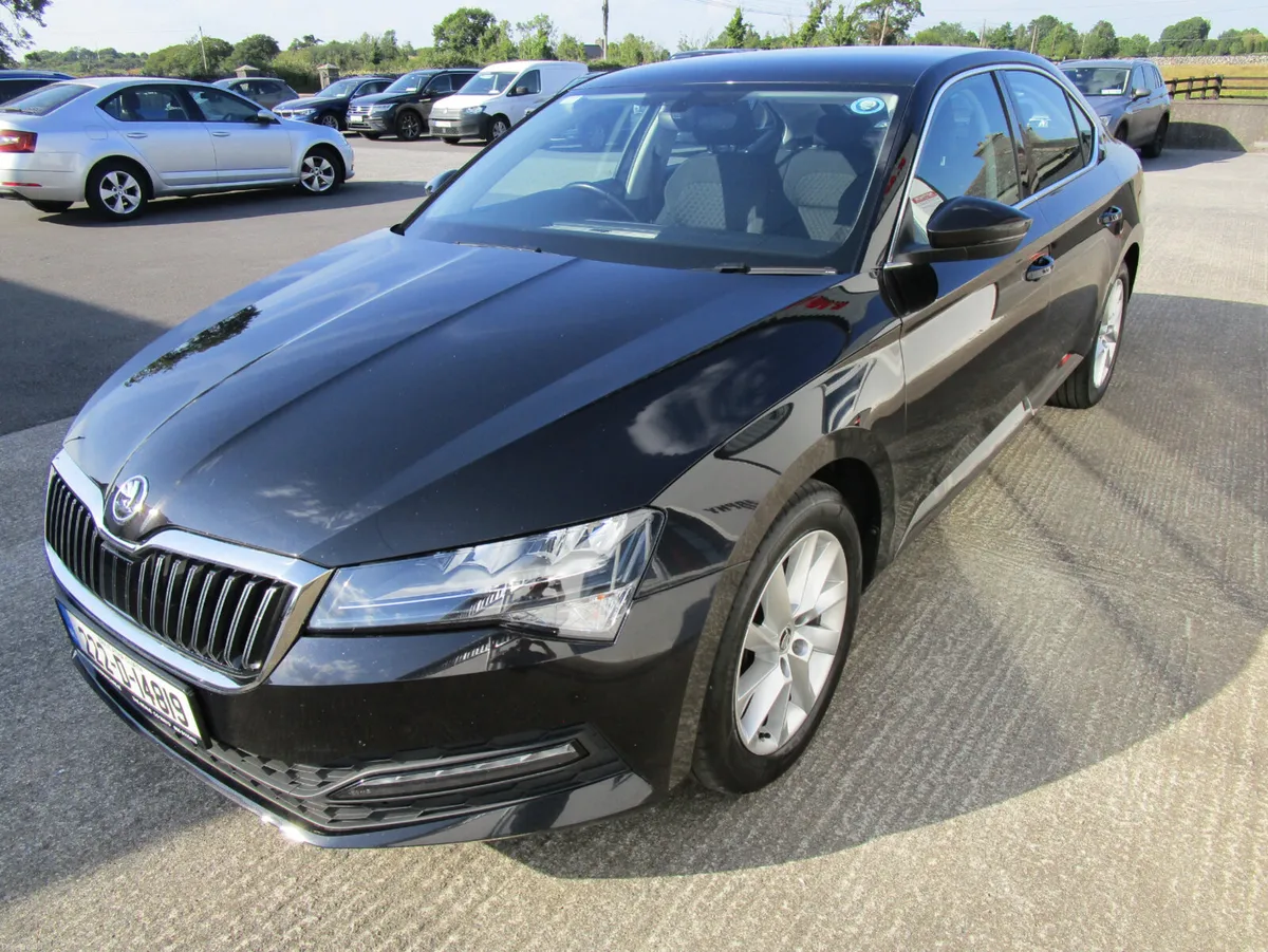 Skoda Superb 2022  DSG  Automatic. - Image 3
