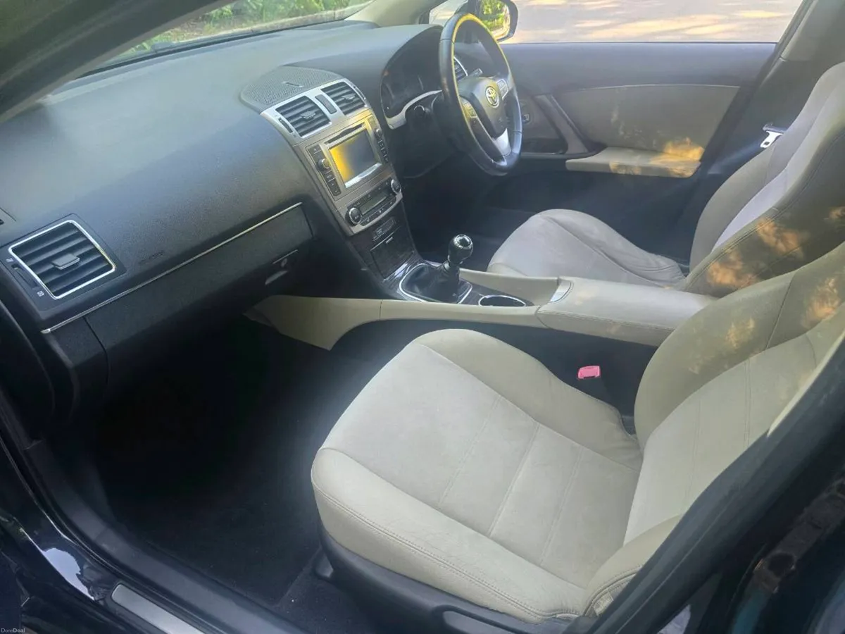 Toyota Avensis 2.0 D4D Luna Nct 05/27 Tax 03/27 - Image 6