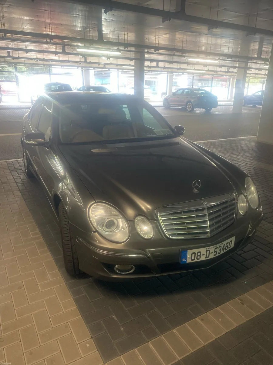 Mercedes E200 Elegance - Image 2