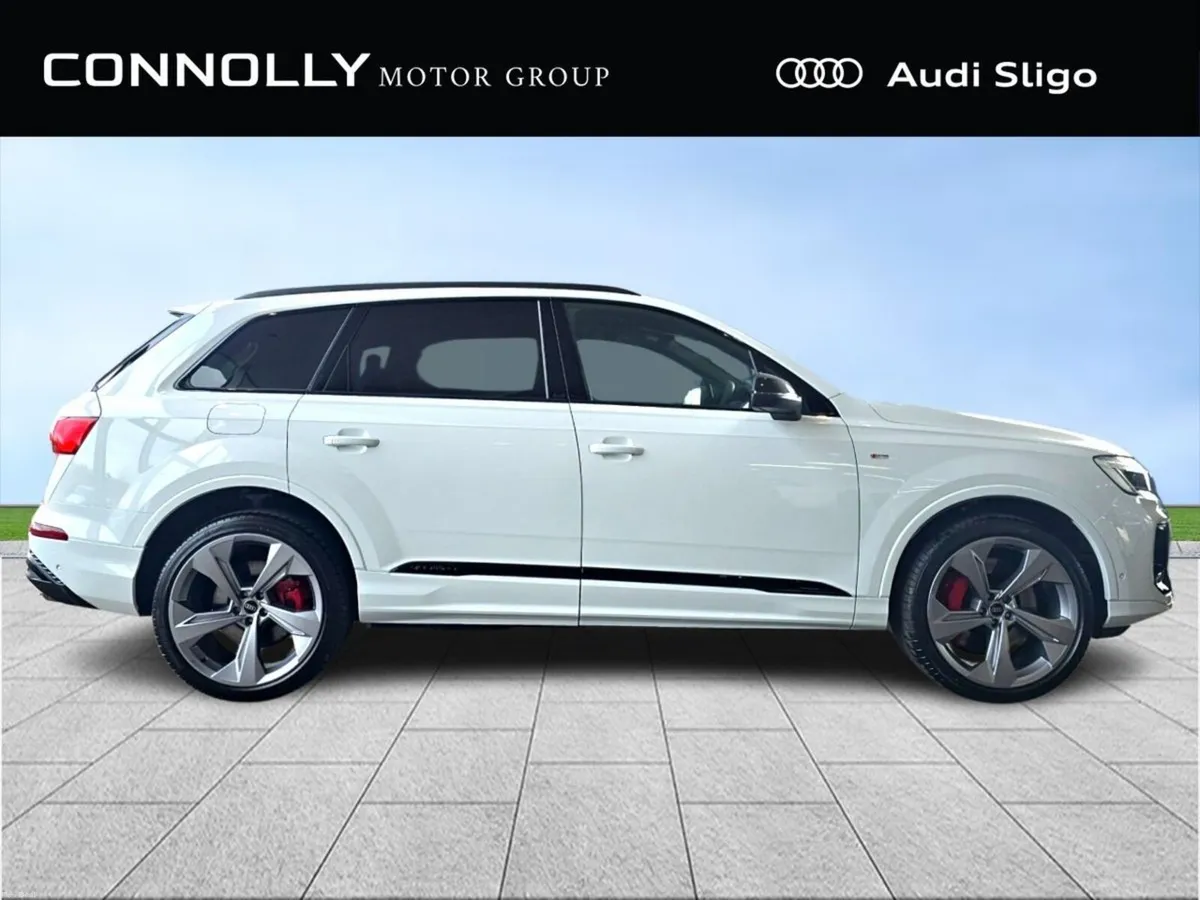 Audi Q7 Competition 60 TFSI e quattro 490bhp Auto - Image 3