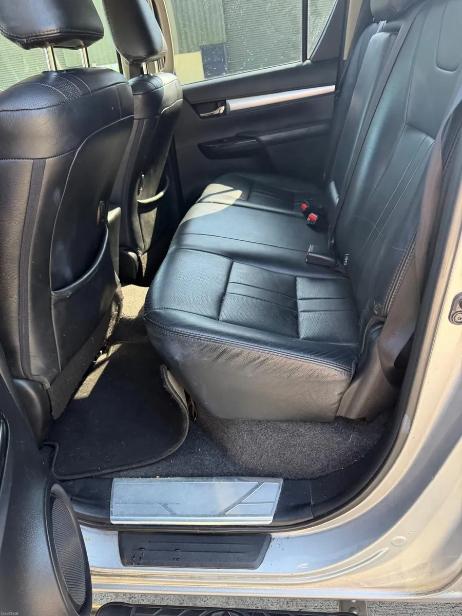 Toyota Hilux 2016 - Image 6