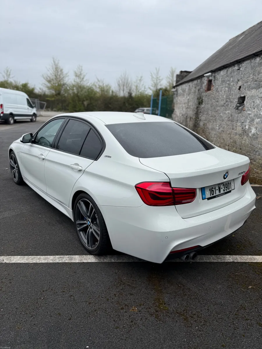 BMW 3-Series 2016 - Image 3