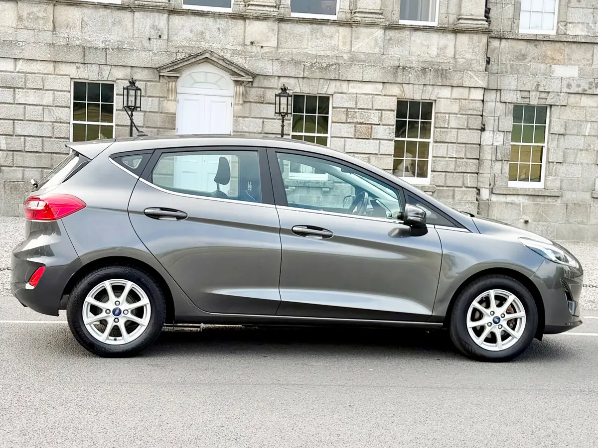 Ford Fiesta 2018!!1.1L TITANIUM!!WET BELT DONE!! - Image 3