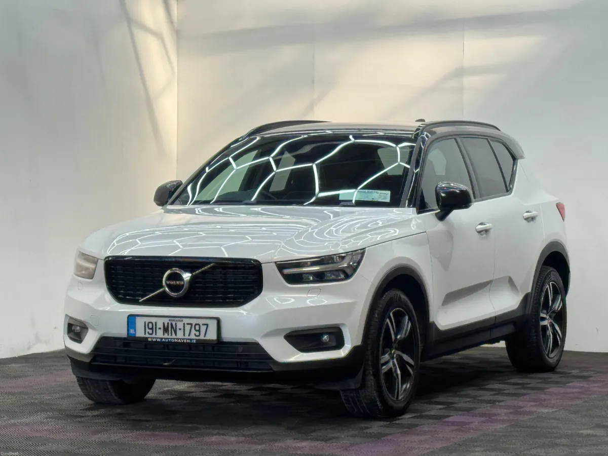 2019 Volvo XC40 R Design AWD, 2.0D, Automatic - Image 3