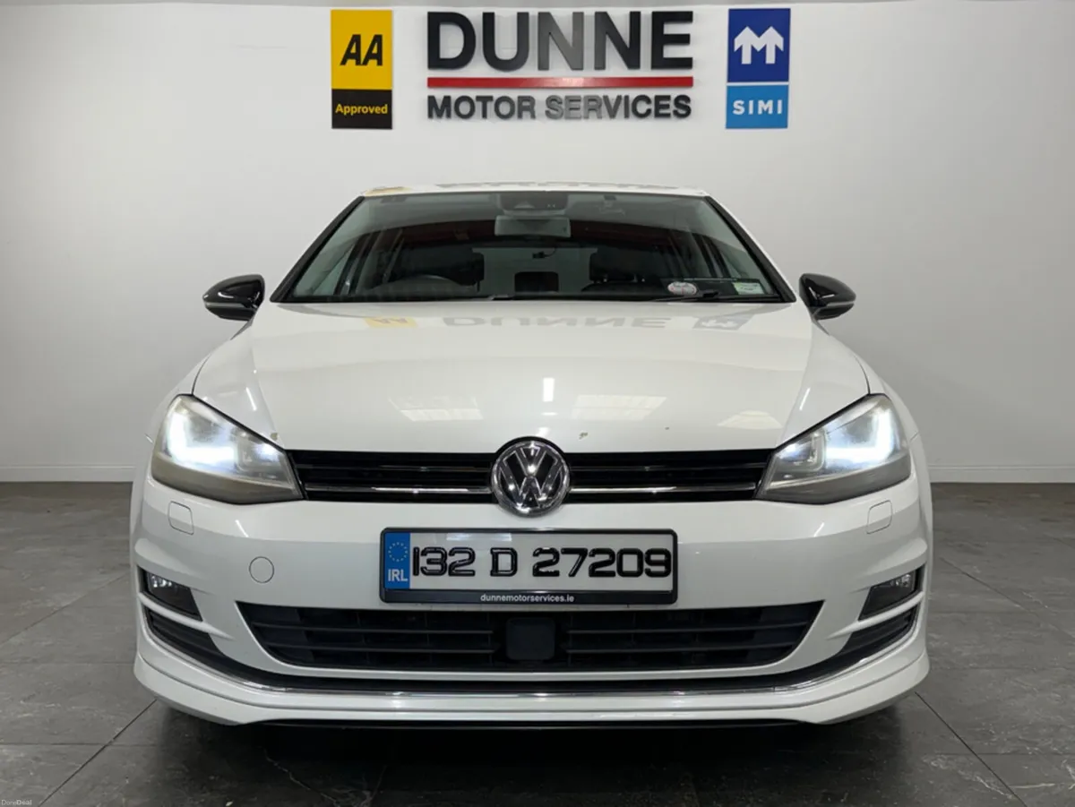 Volkswagen Golf **MULTI FUNCTION STEERING WHEEL ** - Image 3