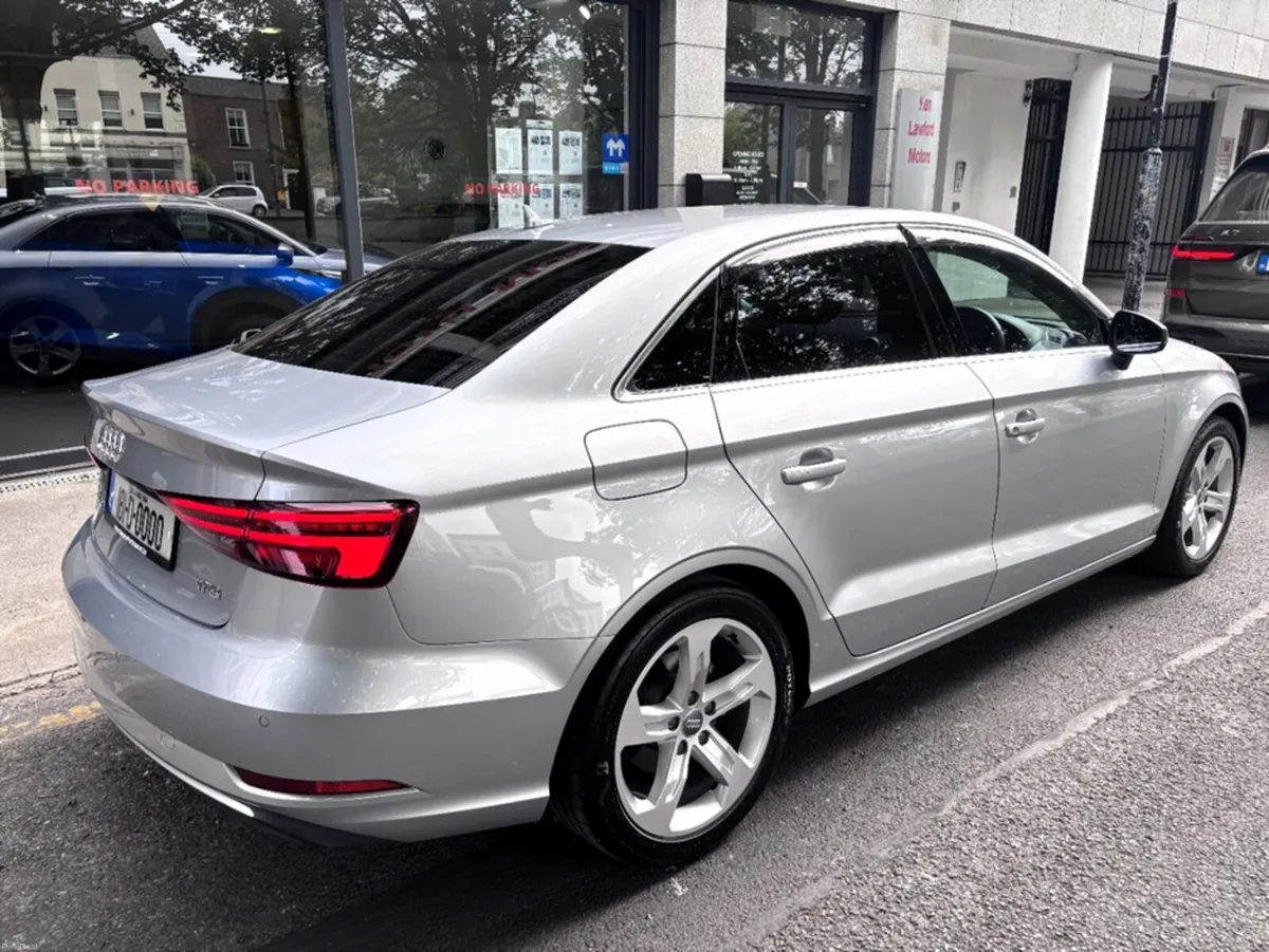 Audi A3 1.4 Tfsi SPORT AUTO SALOON LEATHER - Image 2