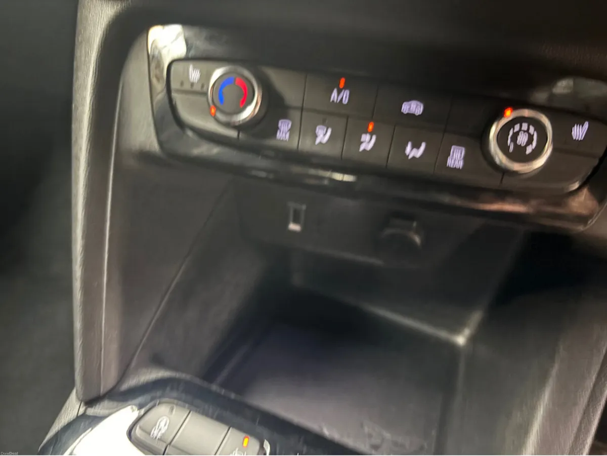 Opel Corsa SPORT 1.2 100PS-PET-8SP AUTO 4DR - Image 4