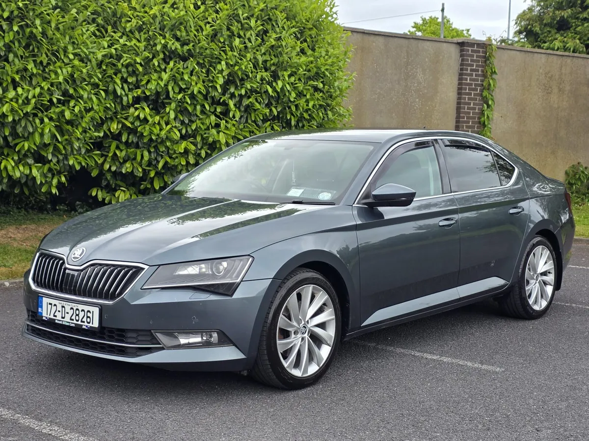 2017 Skoda Superb Exclusive Automatic - Image 5