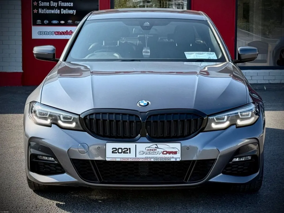 BMW 3-Series 330E M-SPORT // 287 BHP // TEST DRIVE - Image 2