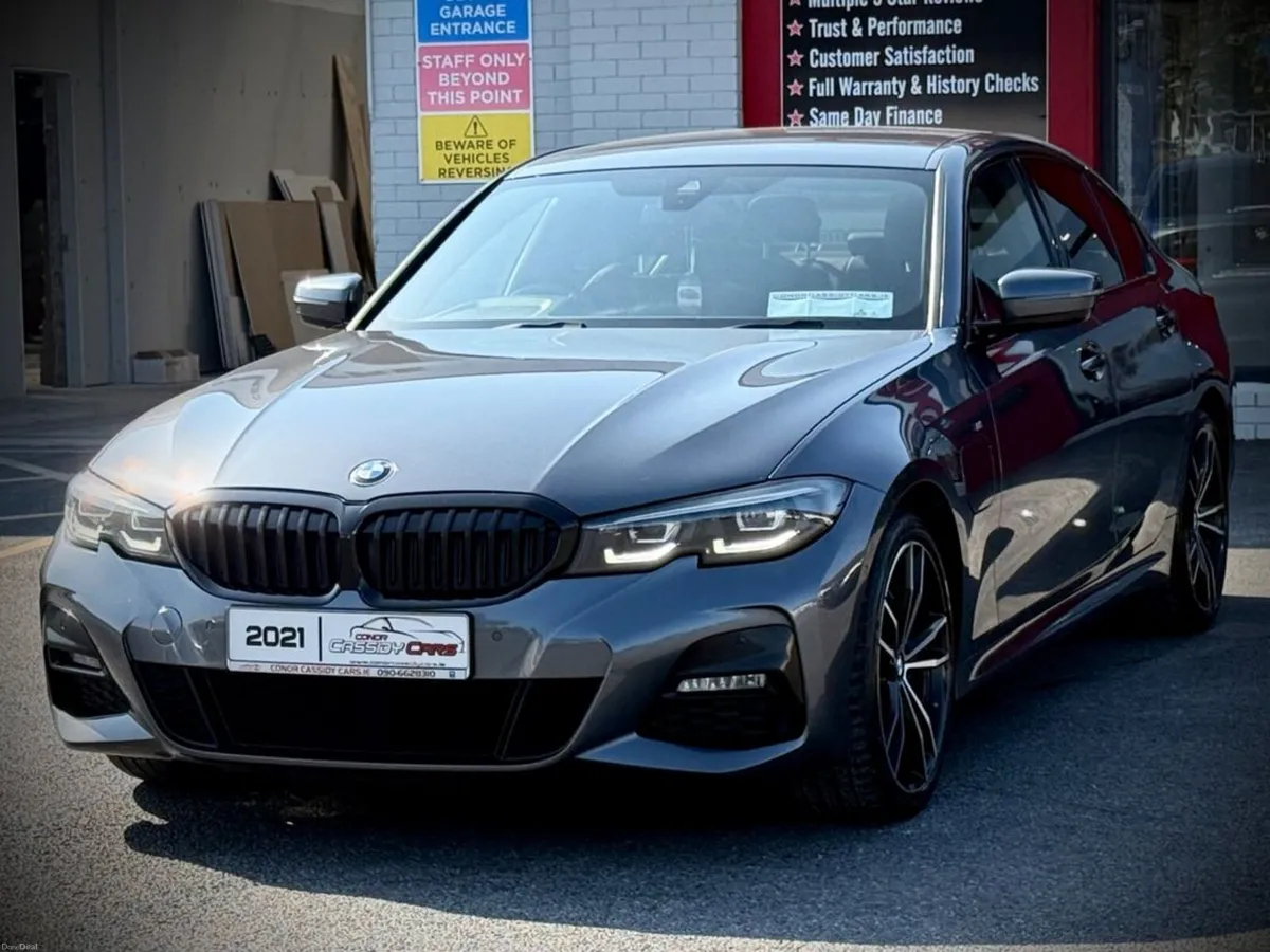 BMW 3-Series 330E M-SPORT // 287 BHP // TEST DRIVE - Image 3