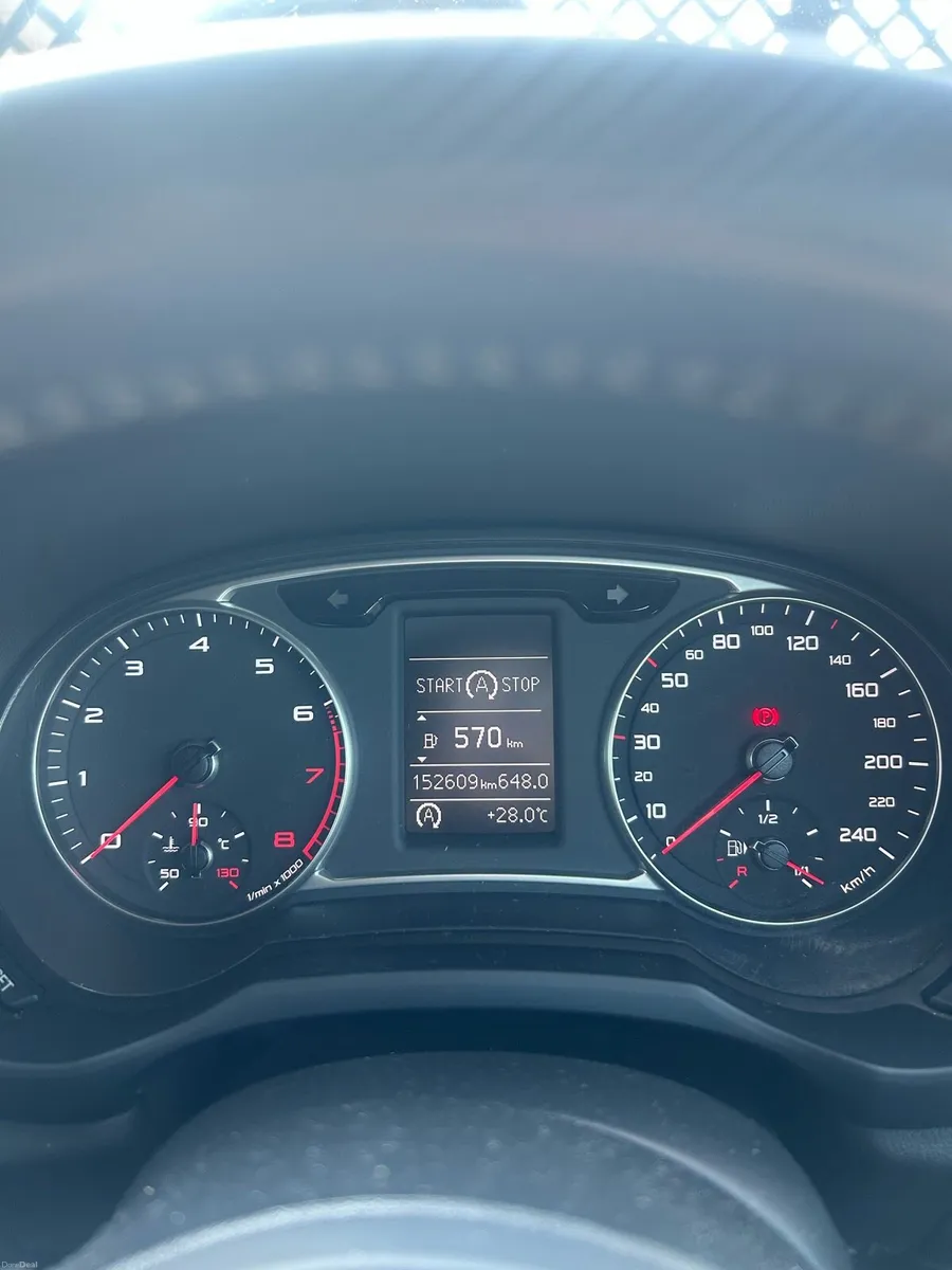 Audi A1 2012 - Image 2