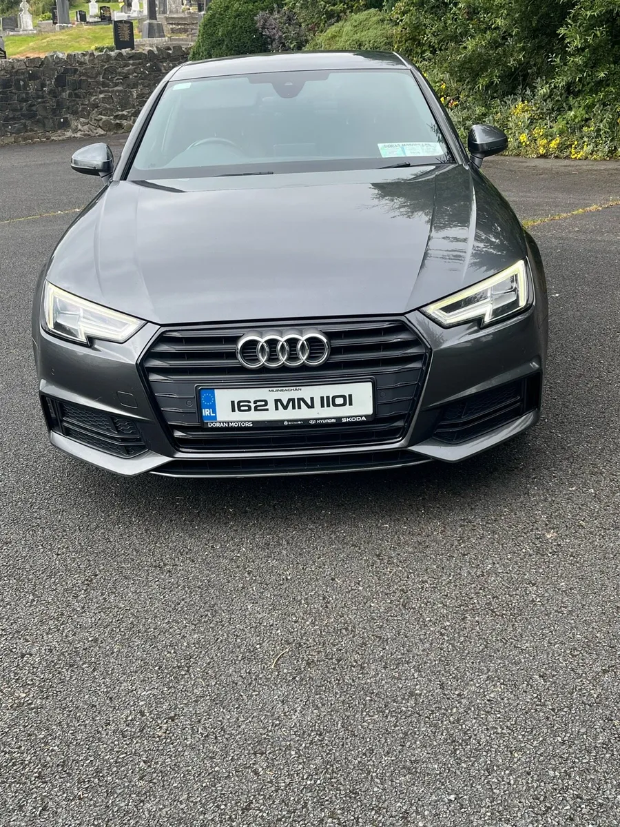 **Audi A4 S-Line** - Image 3