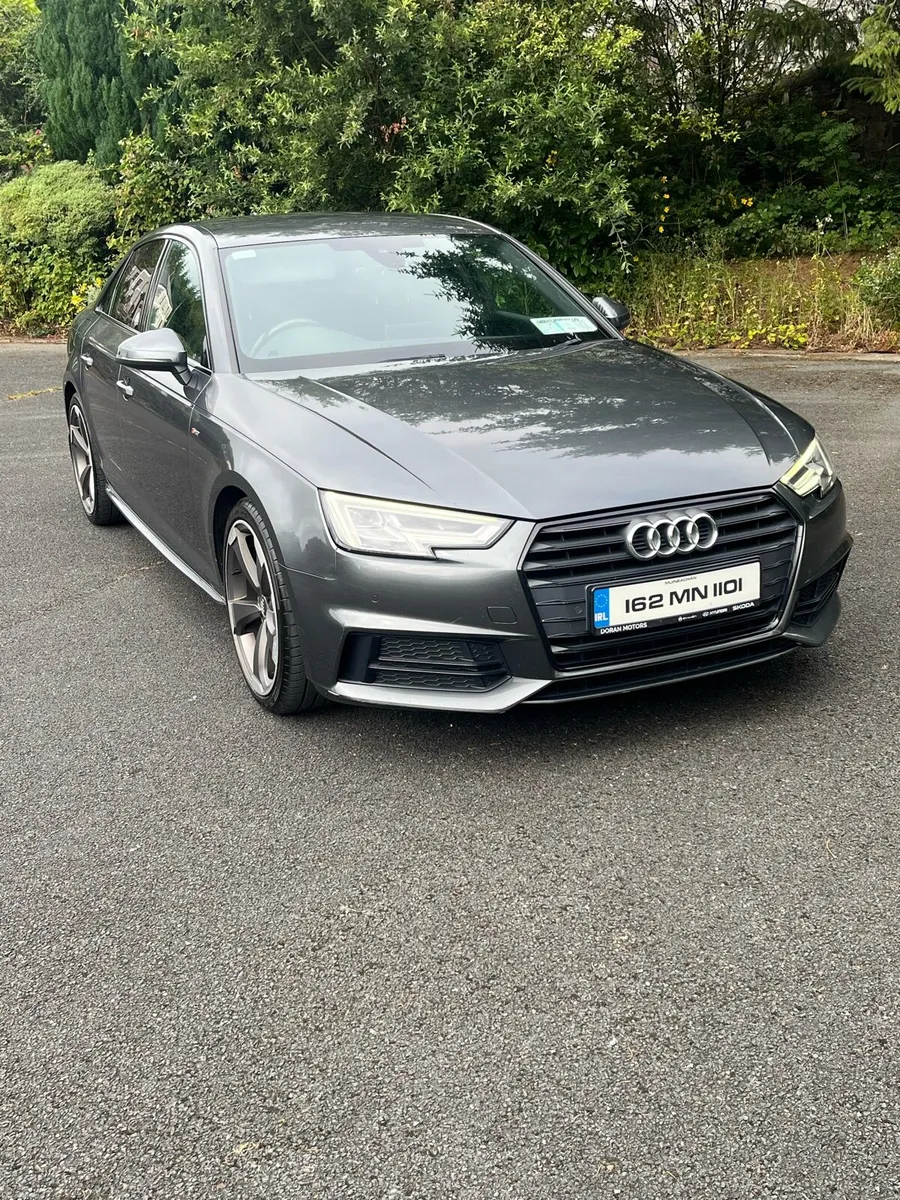**Audi A4 S-Line** - Image 1