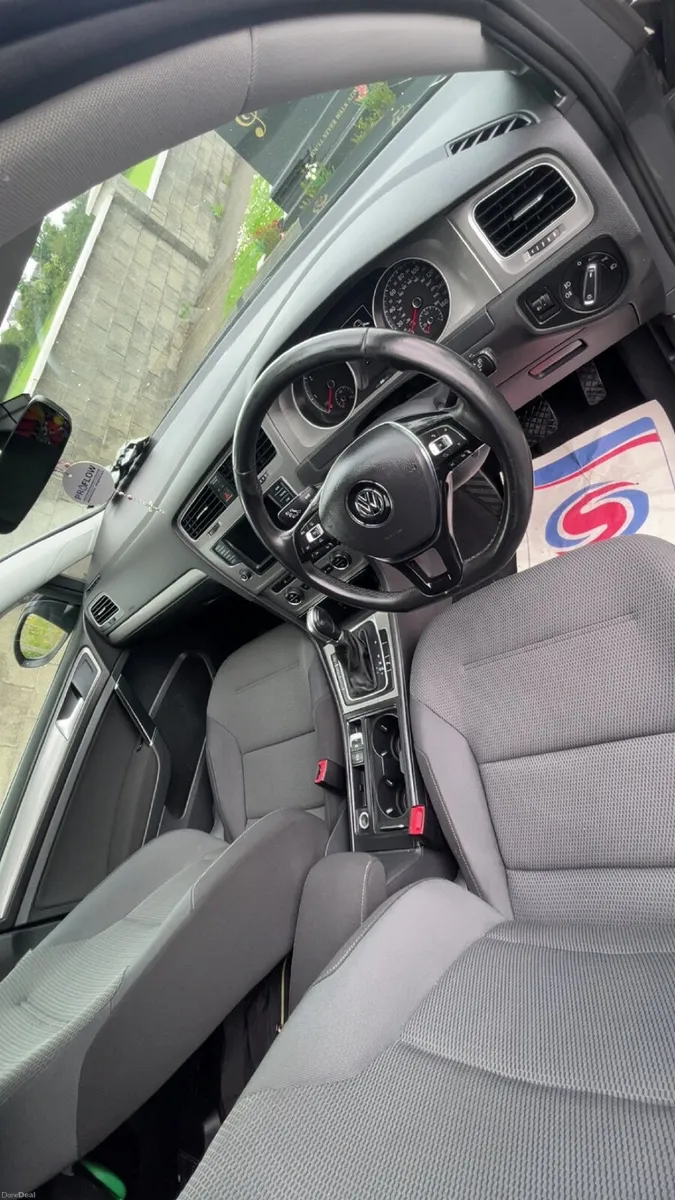 Volkswagen Golf 2017 - Image 1