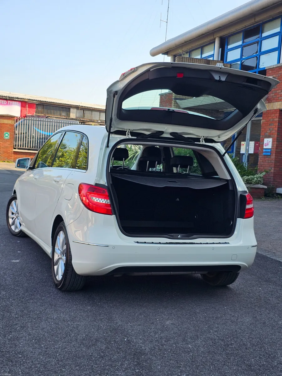 Mercedes-Benz B-Class 2014 Automatic - Image 5