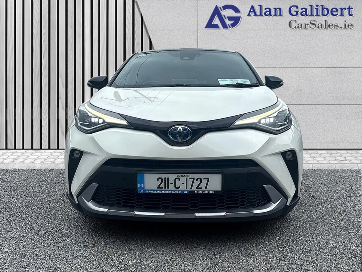 Toyota C-HR 1.8 HYBRID SOL TOP SPEC - Image 4