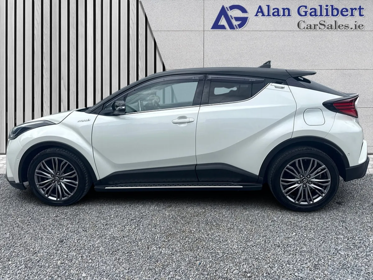 Toyota C-HR 1.8 HYBRID SOL TOP SPEC - Image 5