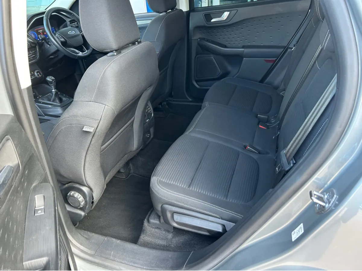 Ford Kuga TITANIUM 1.5 TD 120 S6.2 M6 F 4DR - Image 6