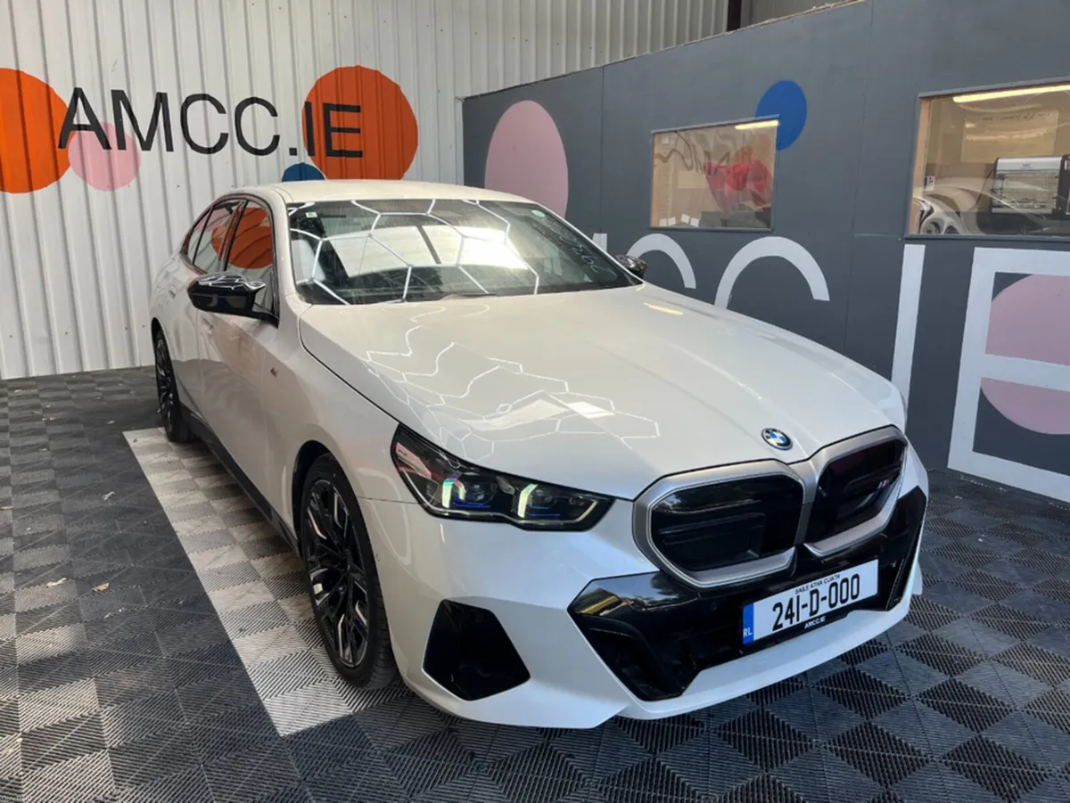 BMW i5 2024 BMW I5 M60 XDRIVE AUTOMATIC / CRUISE C - Image 1