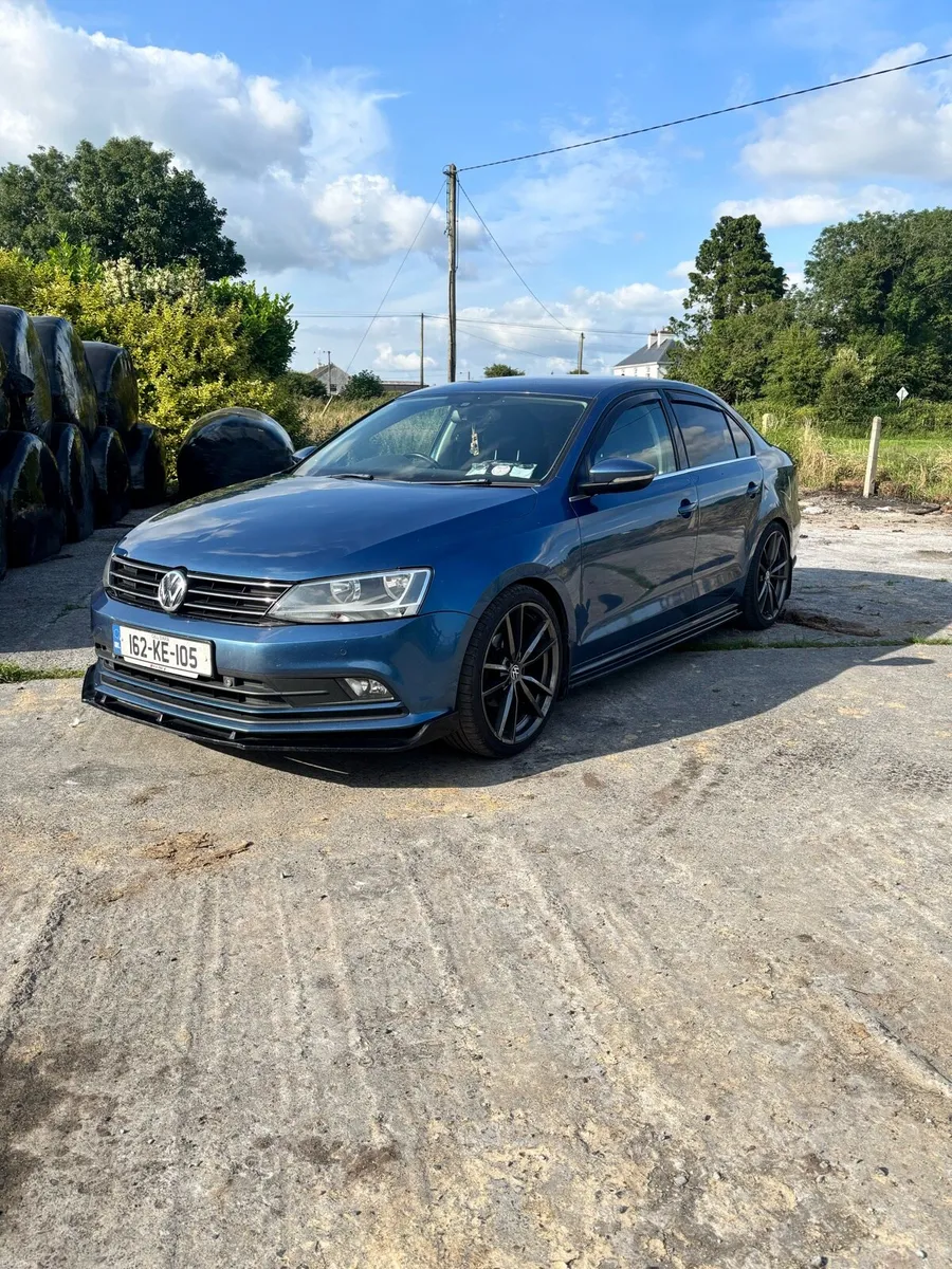 Volkswagen Jetta - Image 2