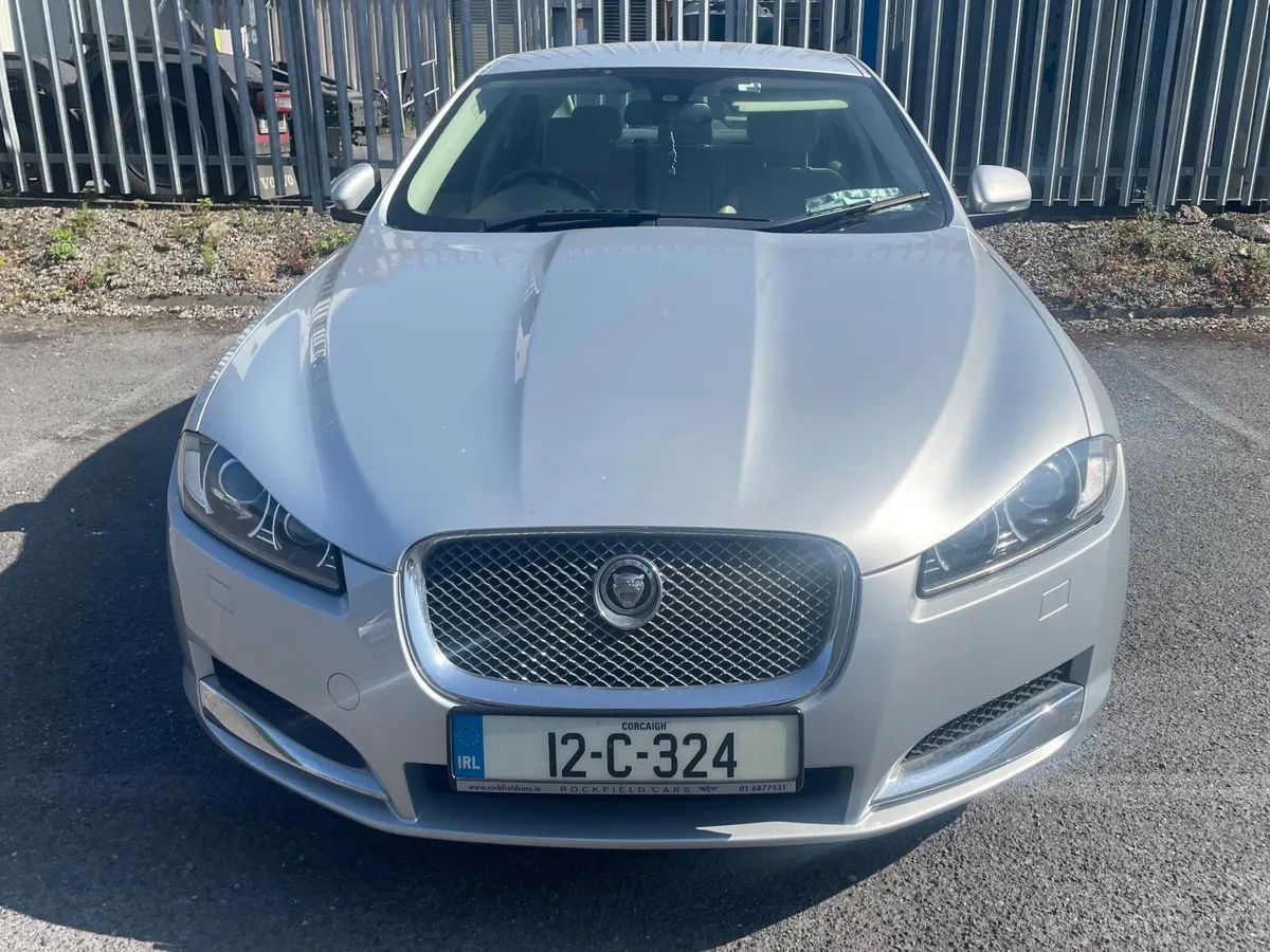 Jaguar XF 2012 - Image 1