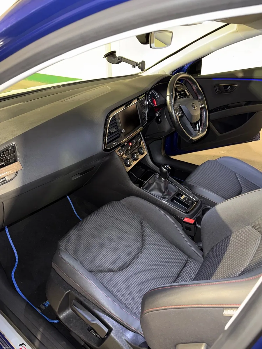 SEAT Leon 2019 - Image 2