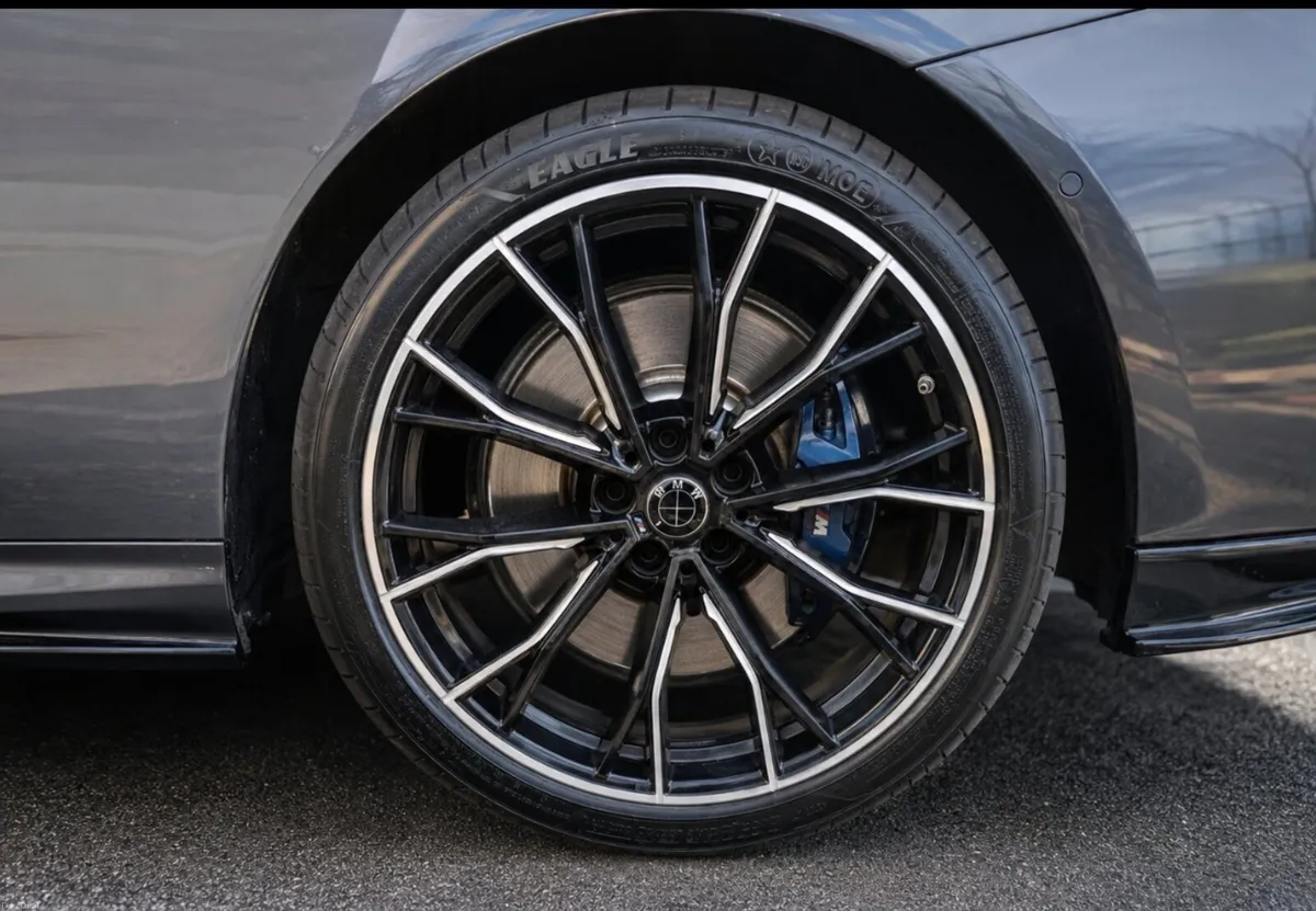 BMW 530e M Sport 2020  Immaculate - Image 4