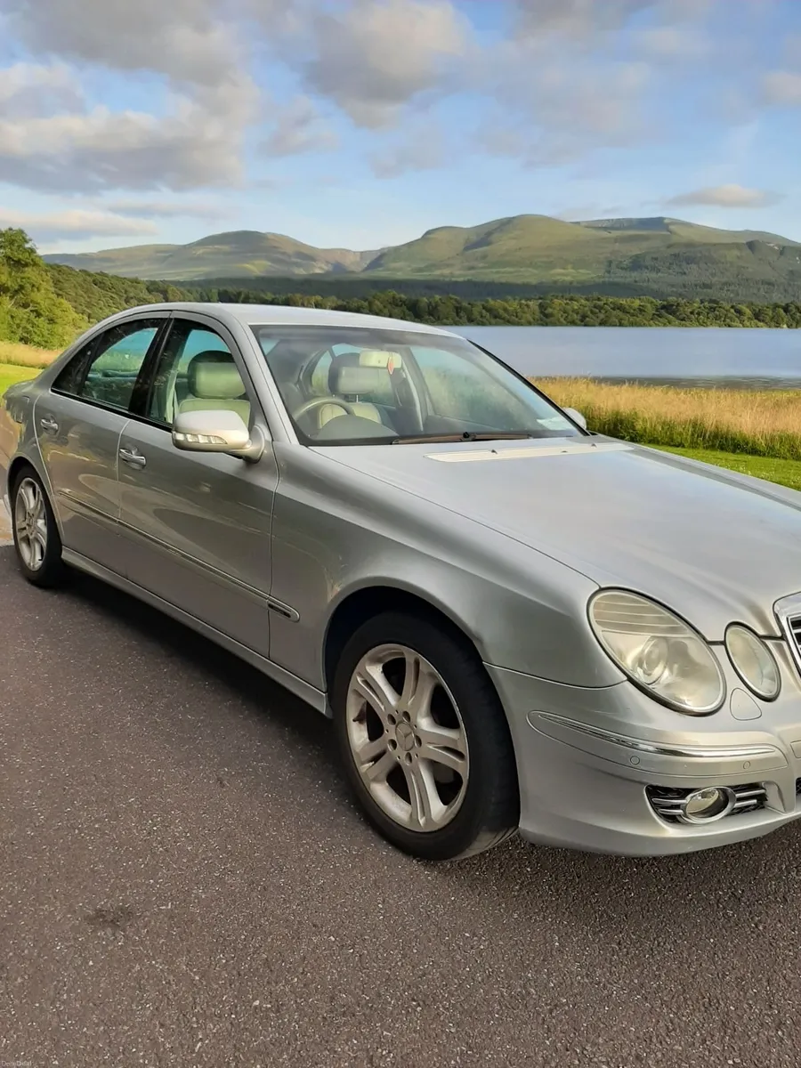 Mercedes-Benz E-Class 2007 - Image 1