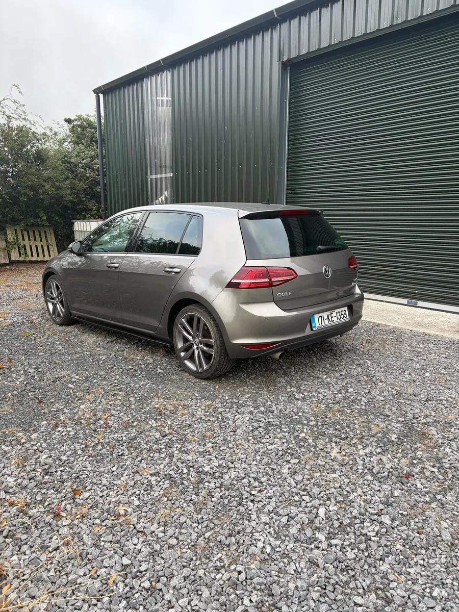 2017 Volkswagen Golf - Image 4