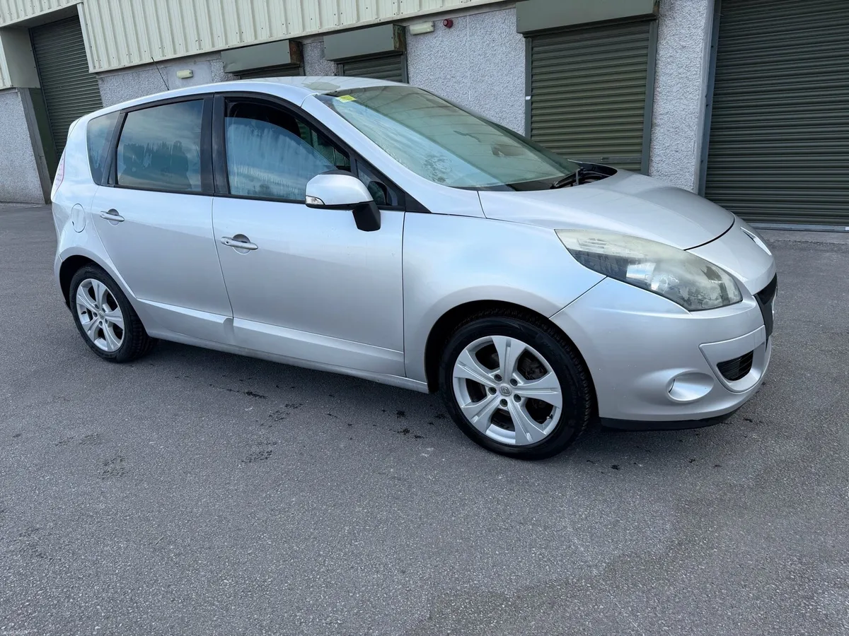 Renault Scenic 1.5dCi 110bhp (2012) - Image 1