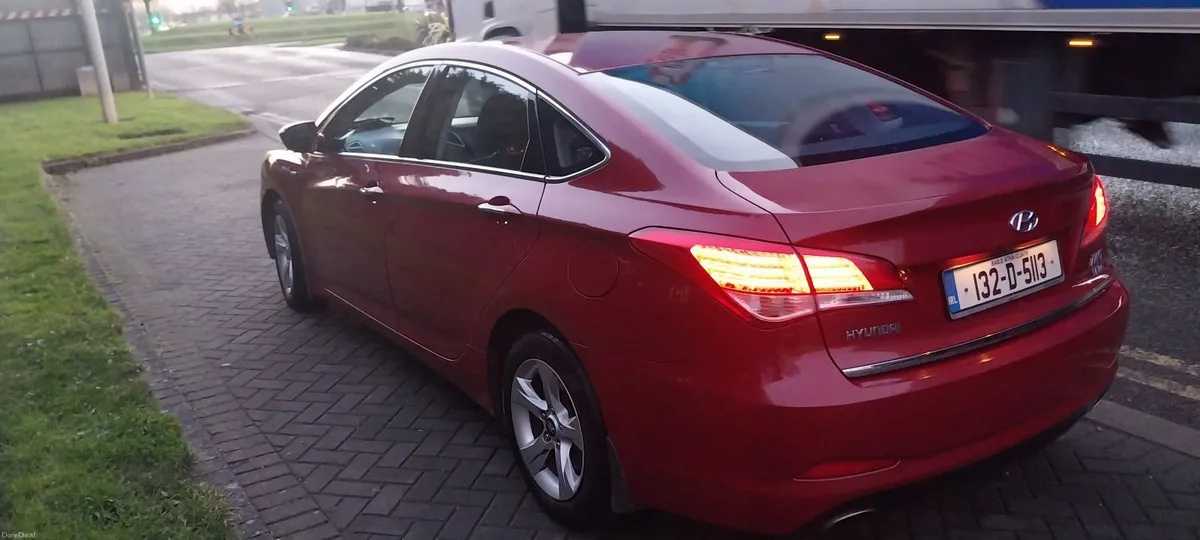 Hyundai i40 2013 - Image 2