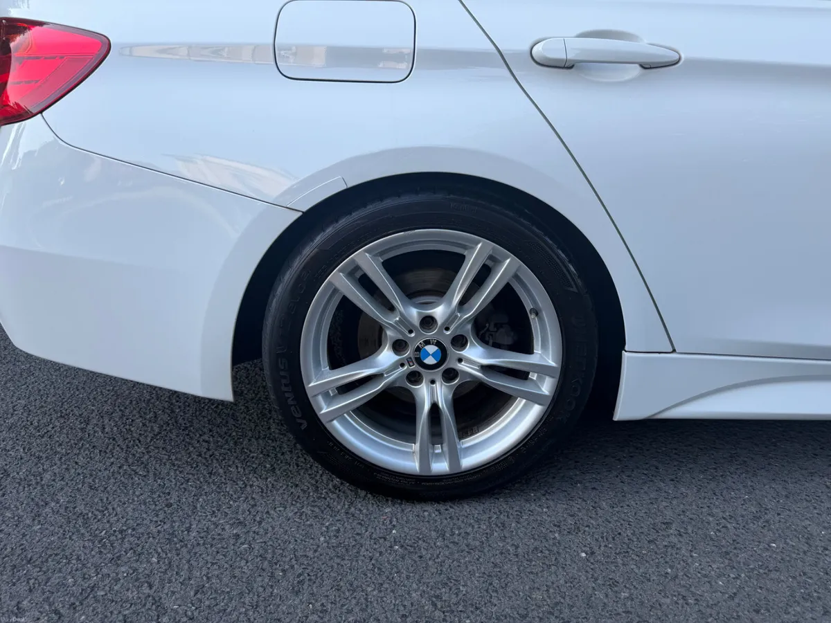 2013 BMW 320d M Sport BluePerformance - Touring - Image 6