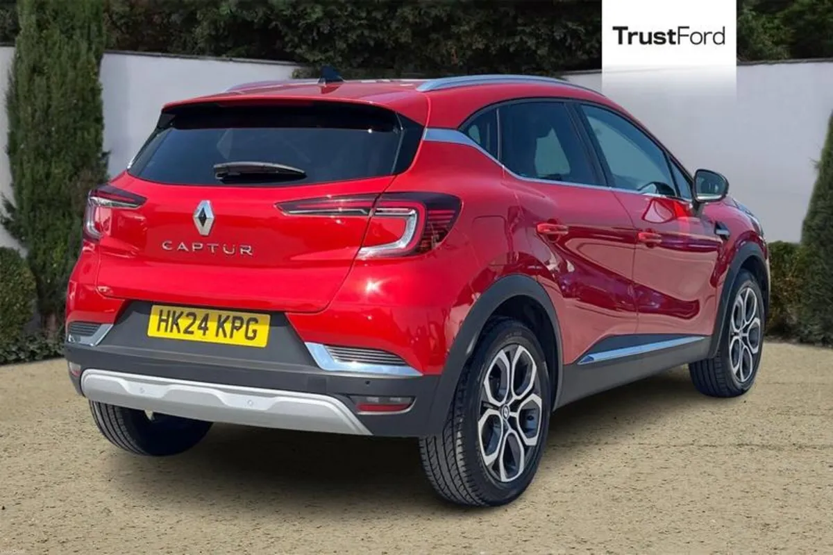 Renault Captur Techno - Image 4