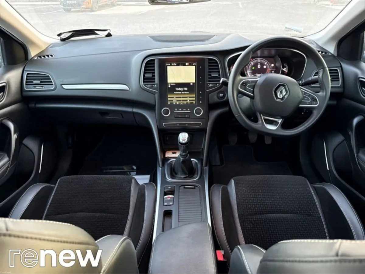 Renault Megane 1.5 Blue dCi 115 Iconic - Image 2