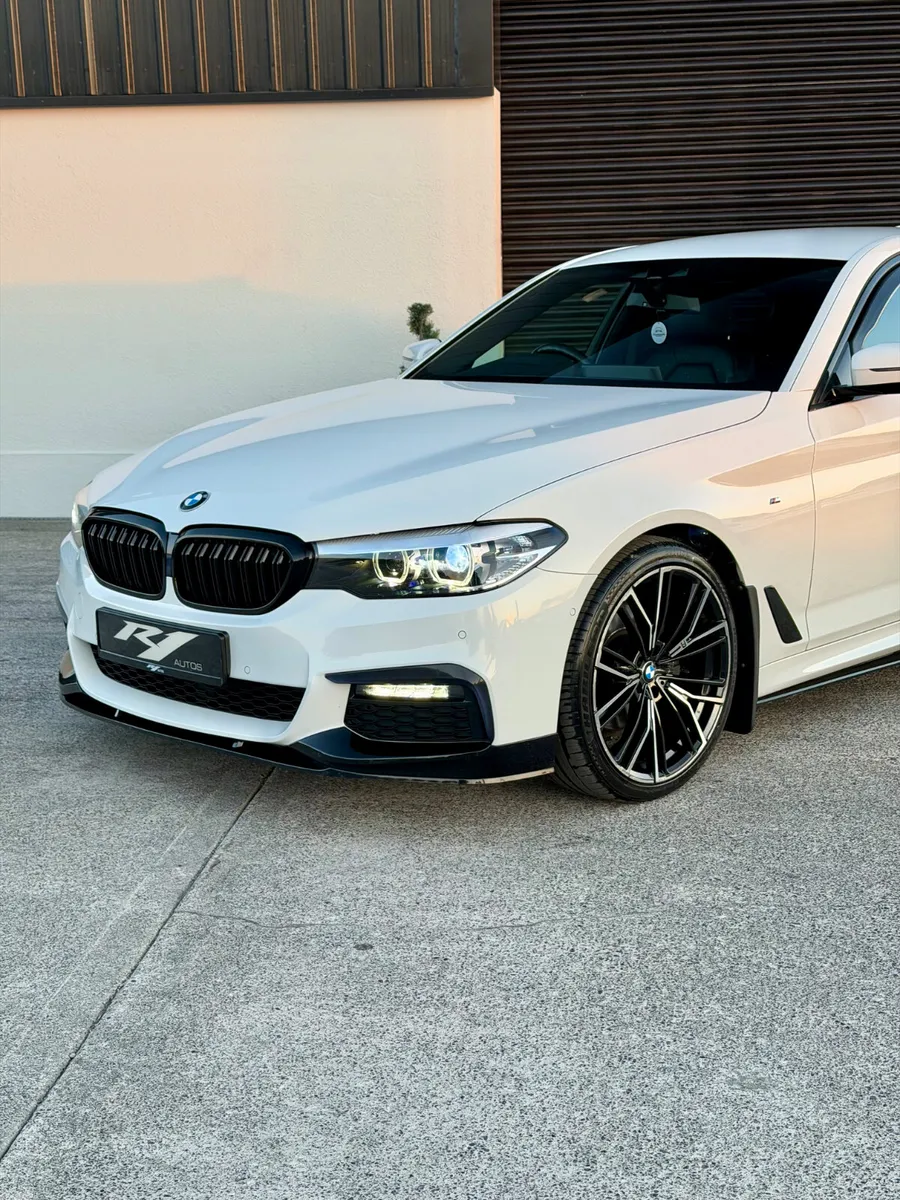 2019 BMW 520D MSPORT MPERFORMANCE - Image 2