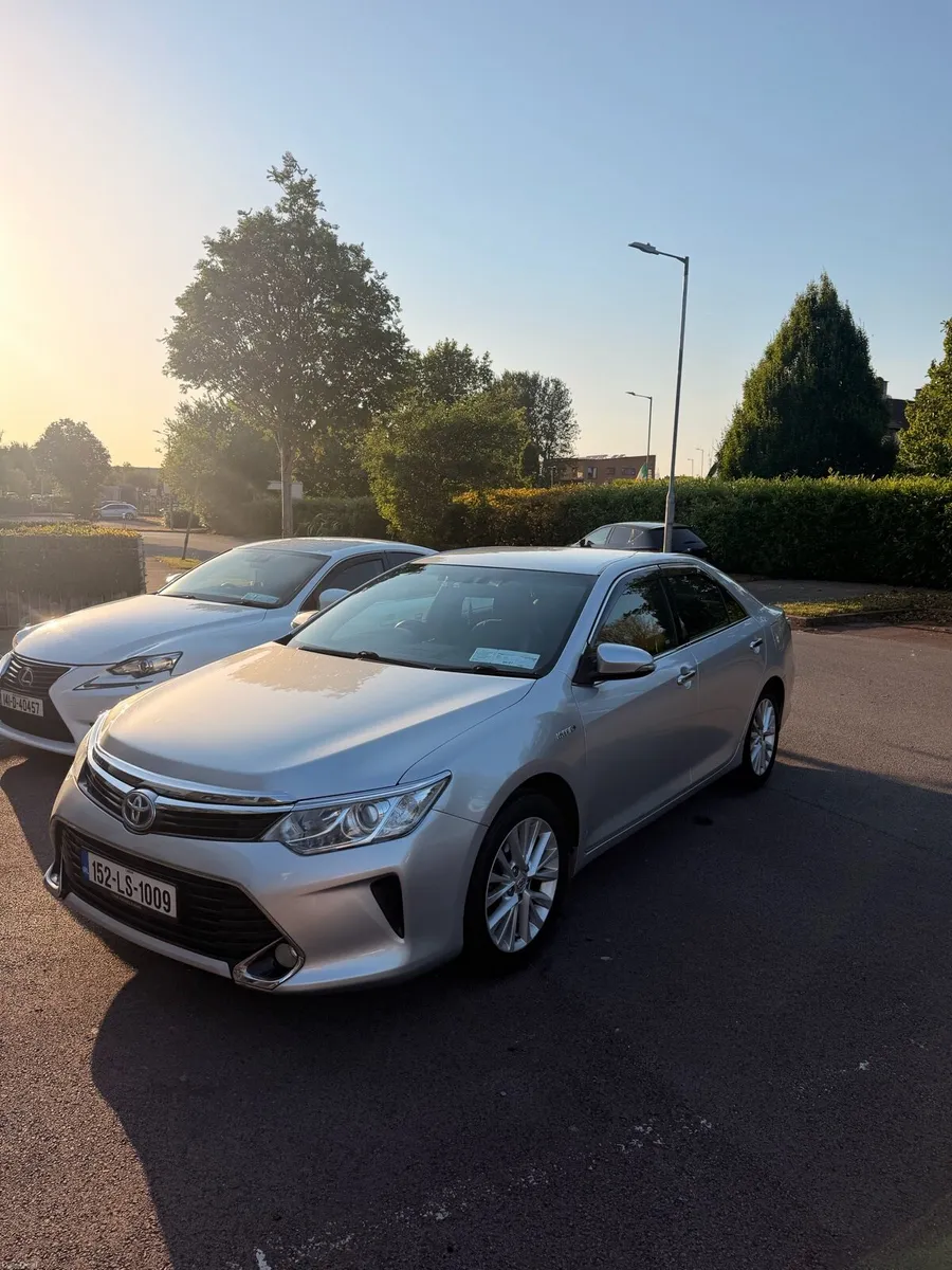 Toyota Camry - Image 2