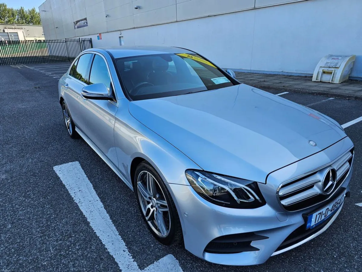 Mercedes-Benz E-Class E220 D, AMG LINE, AVANTGARDE - Image 3